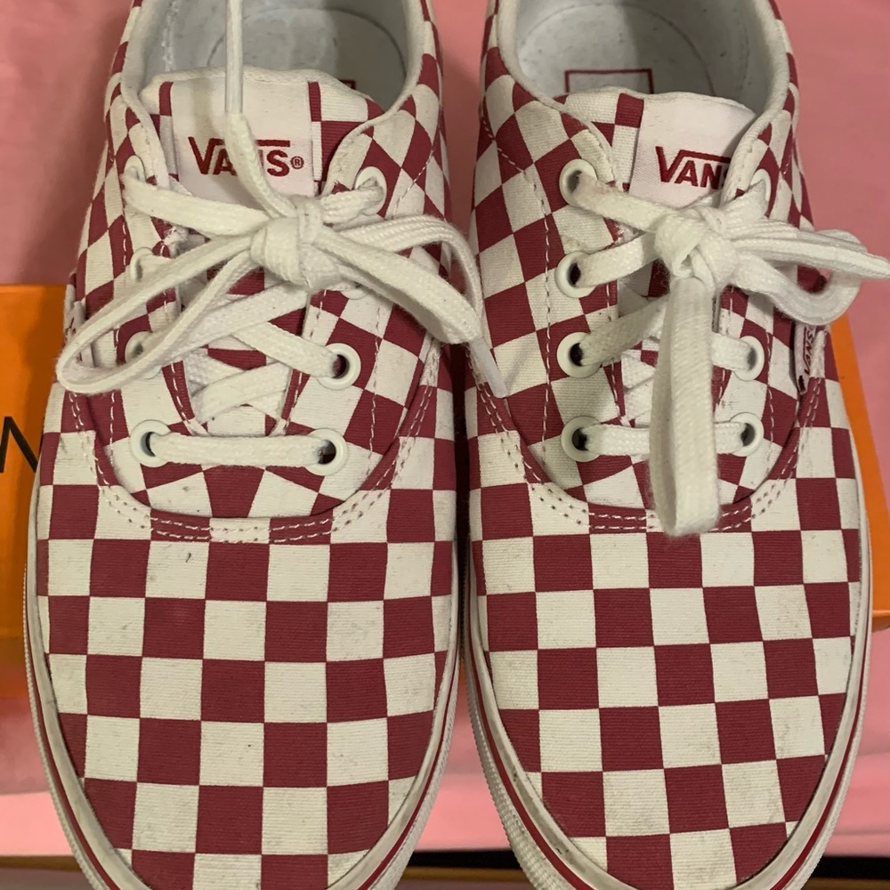 Checkerboard Vans Women’s 7.5